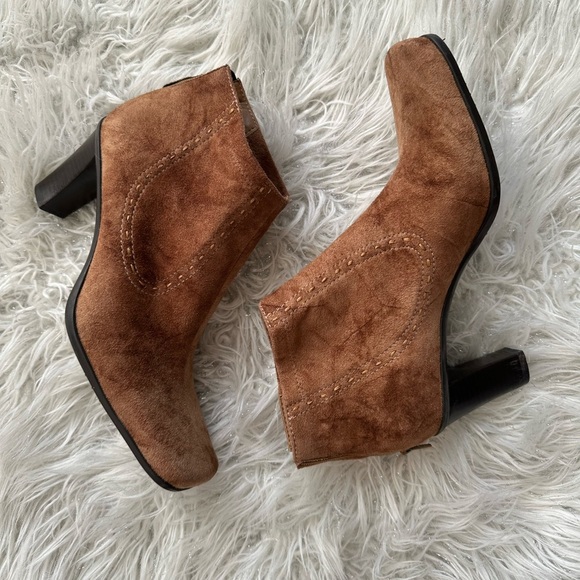 Franco Sarto faux suede boots Sz 7.5 comfy - Picture 3 of 6